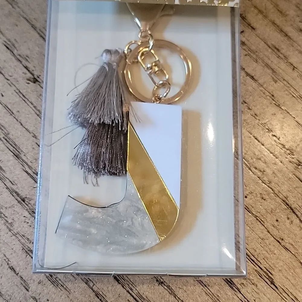 J Monogram keychain NWT 🤍💛 - Picture 2 of 4